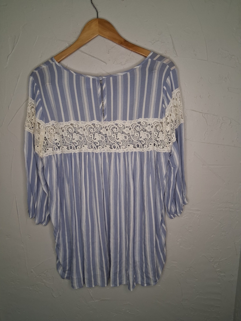 Torrid Blue & White Striped Lace Blouse Size 00 Plus 3/4 Sleeve Peasant Cottagec - Picture 5 of 9